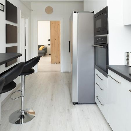 Smart Square With Free Parking Apartment Debreţin Exterior foto